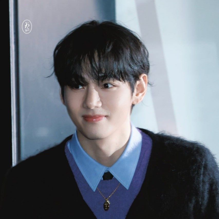 Recent activity shot of V (BTS)