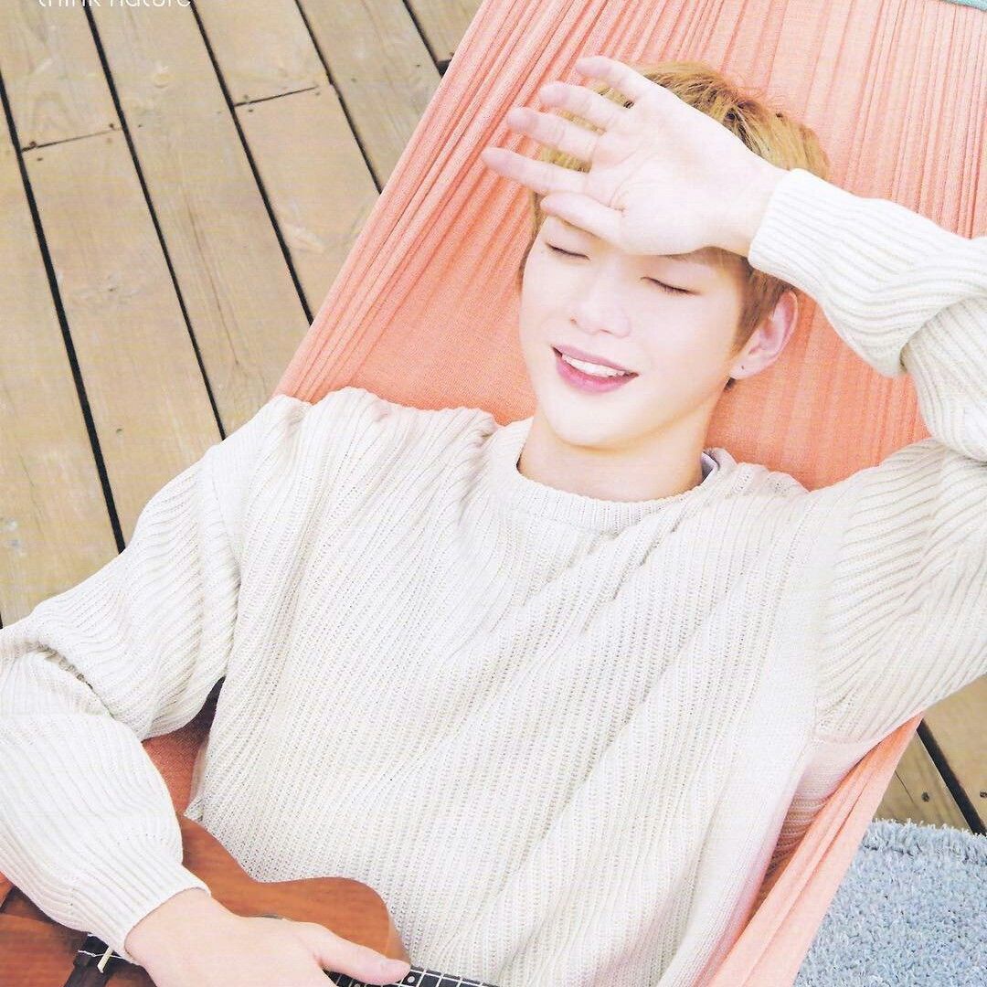 강다니엘 최근 활동샷