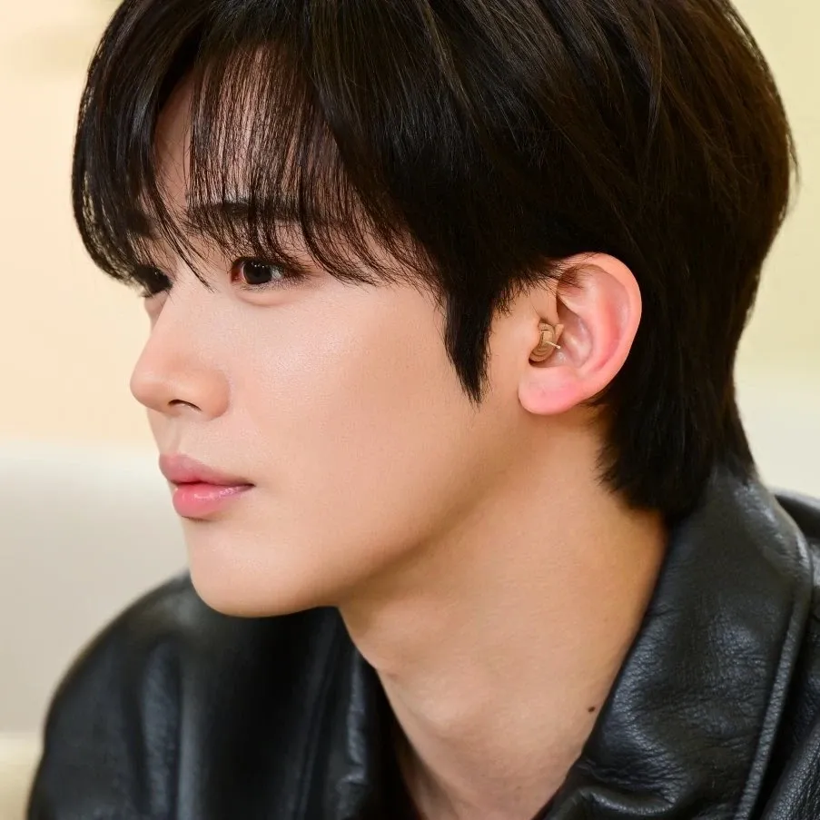 Behind-the-scenes cut of Kim Yohan (WEi)