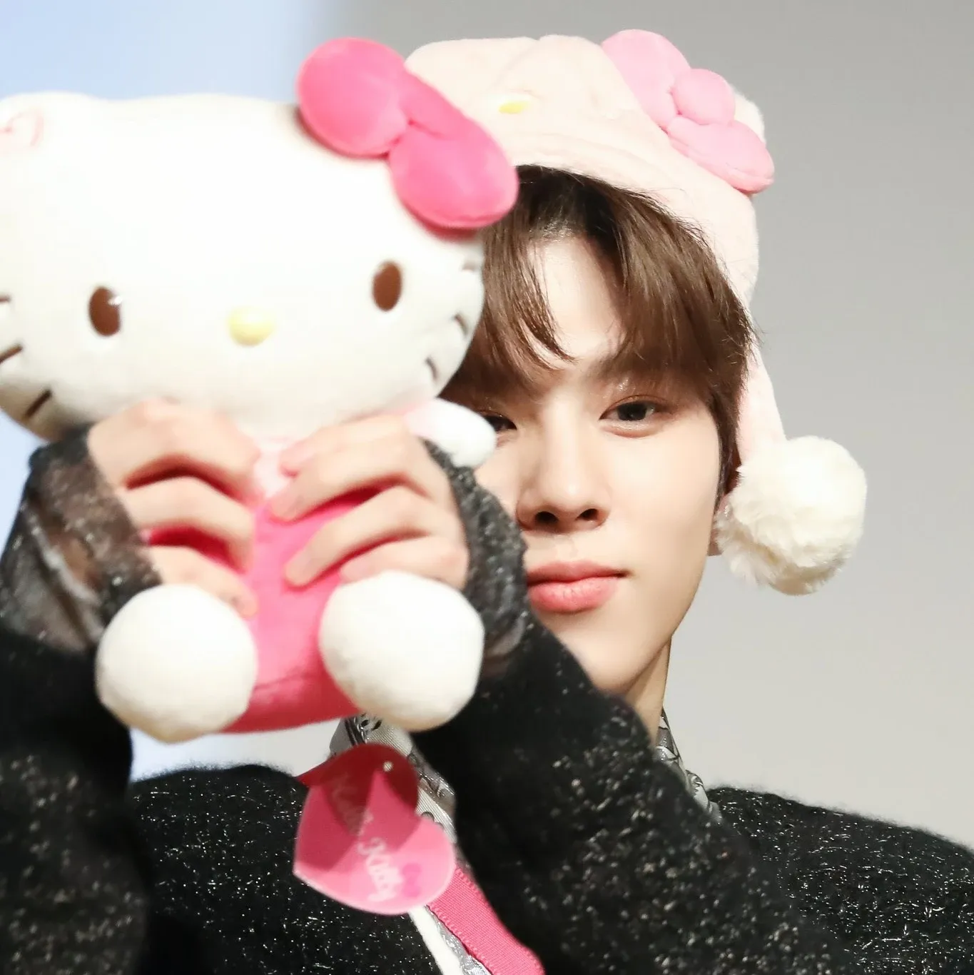 김우석의 비하인드 컷