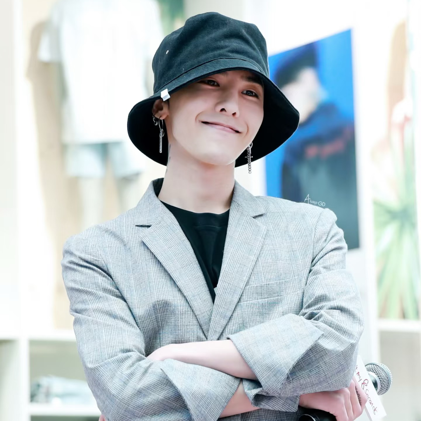 Latest photo of G-DRAGON (BIGBANG)