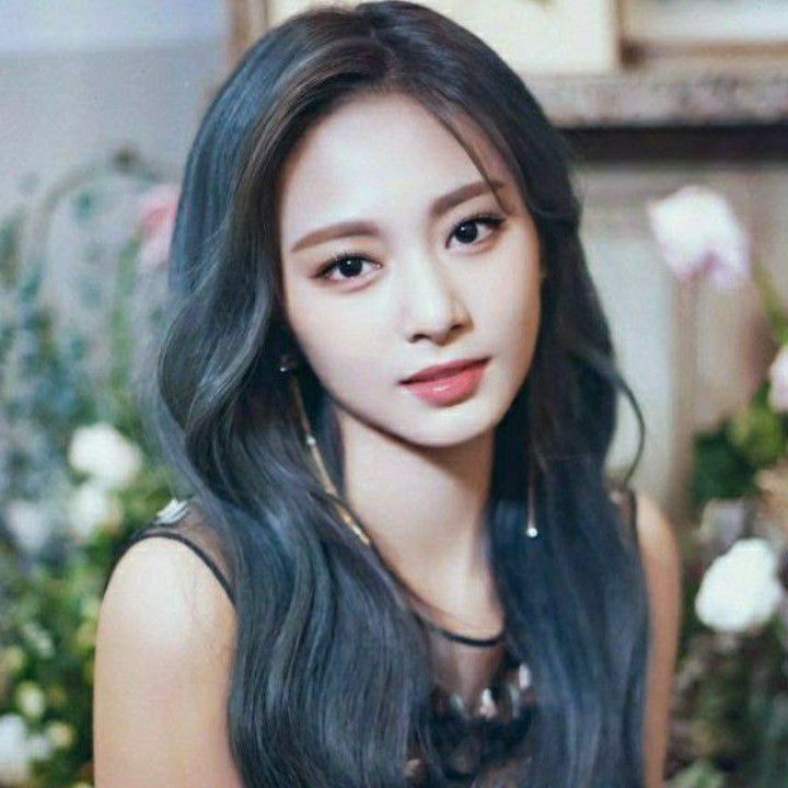 Recent activity shot of Tzuyu (TWICE)