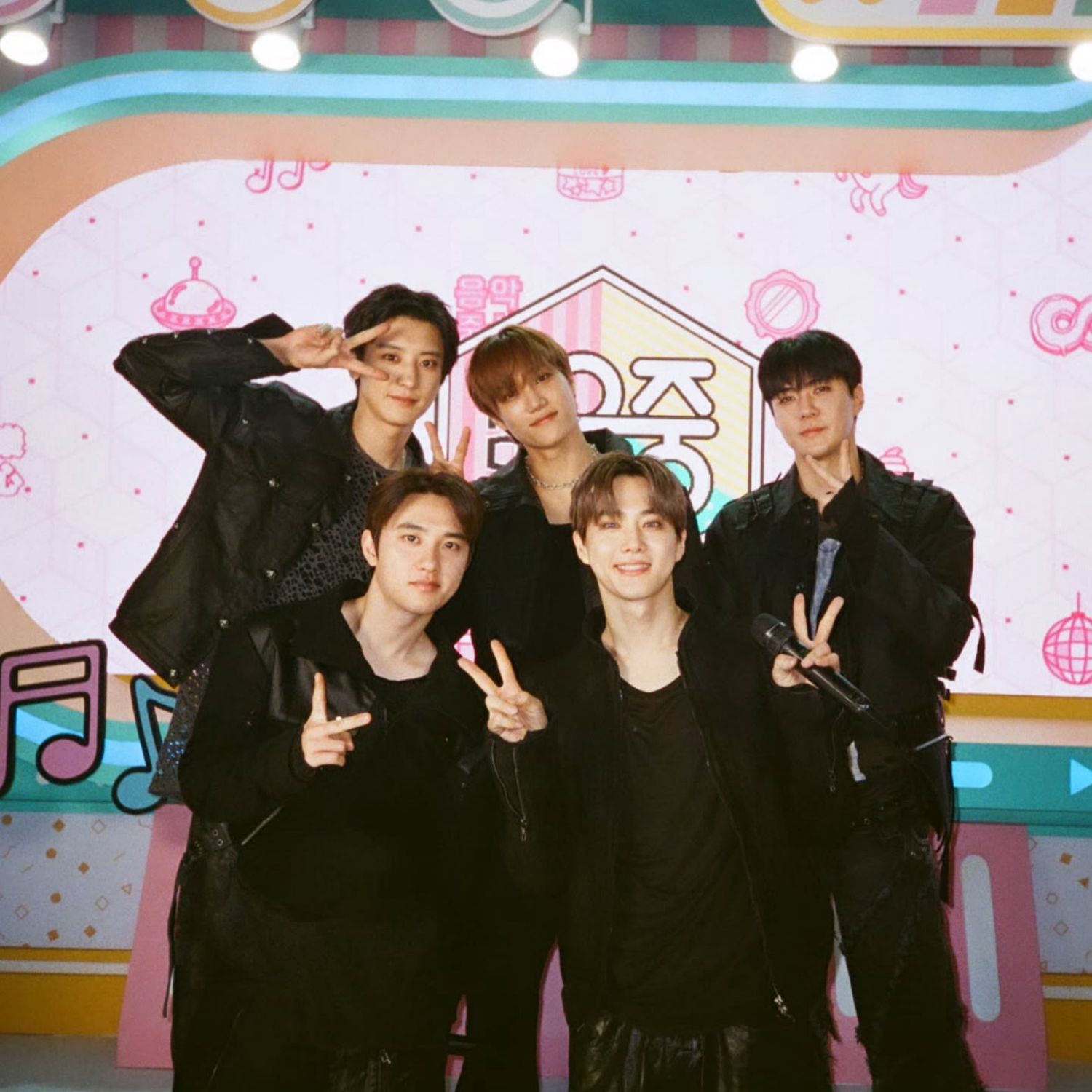 EXO의 비하인드 컷