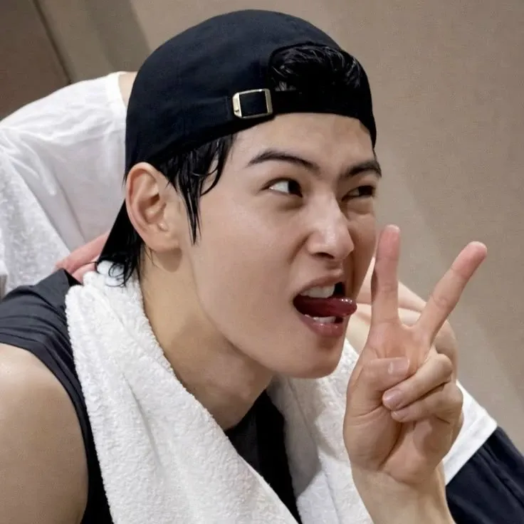 Behind-the-scenes cut of Eunwoo (ASTRO)