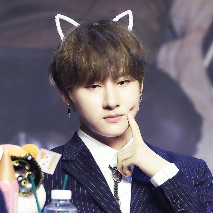 Momen yang diabadikan oleh penggemar MONSTA X