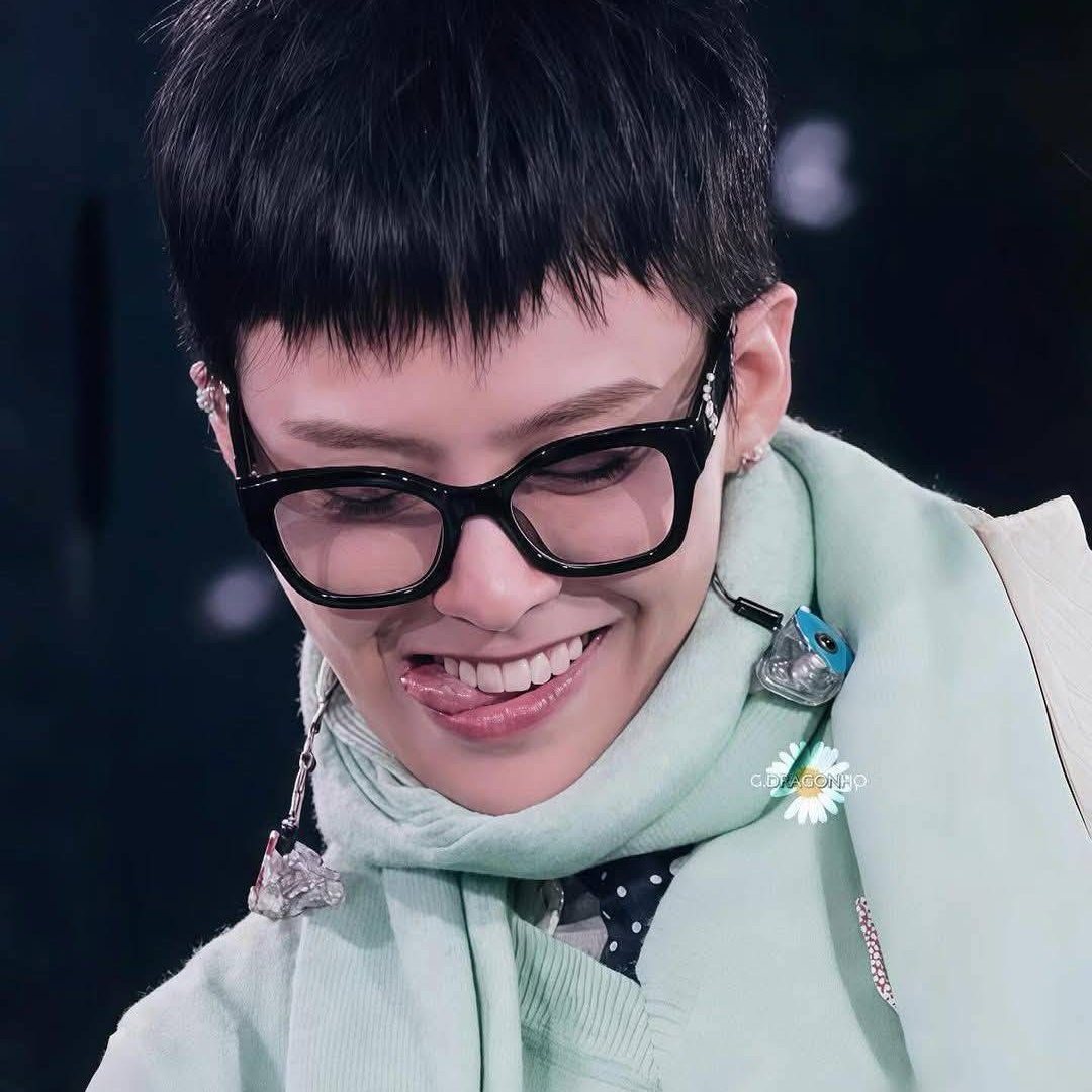 Behind-the-scenes cut of G-DRAGON (BIGBANG)