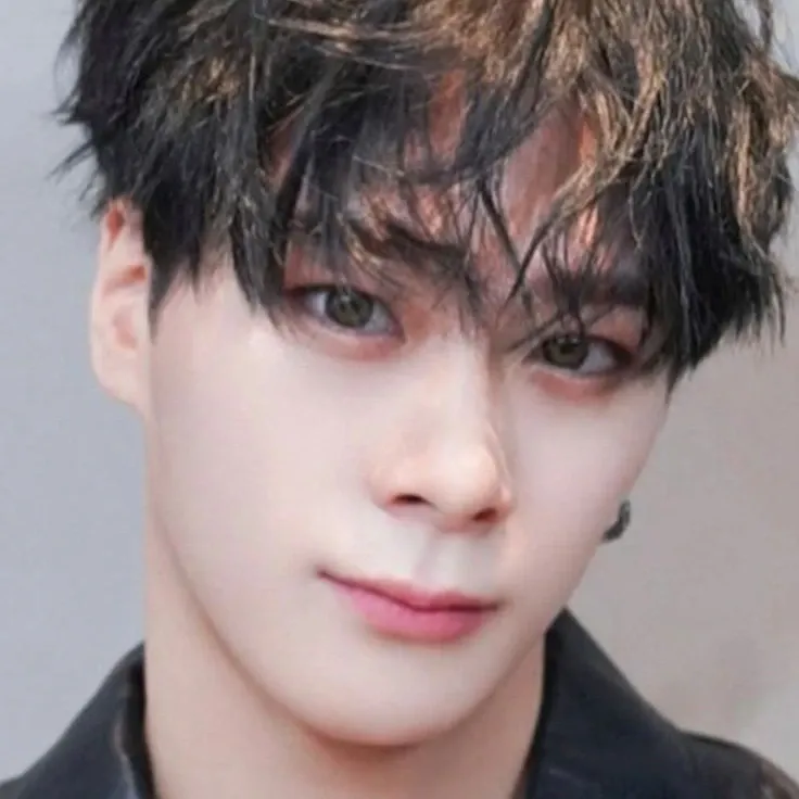 Latest photo of Moonbin (ASTRO)