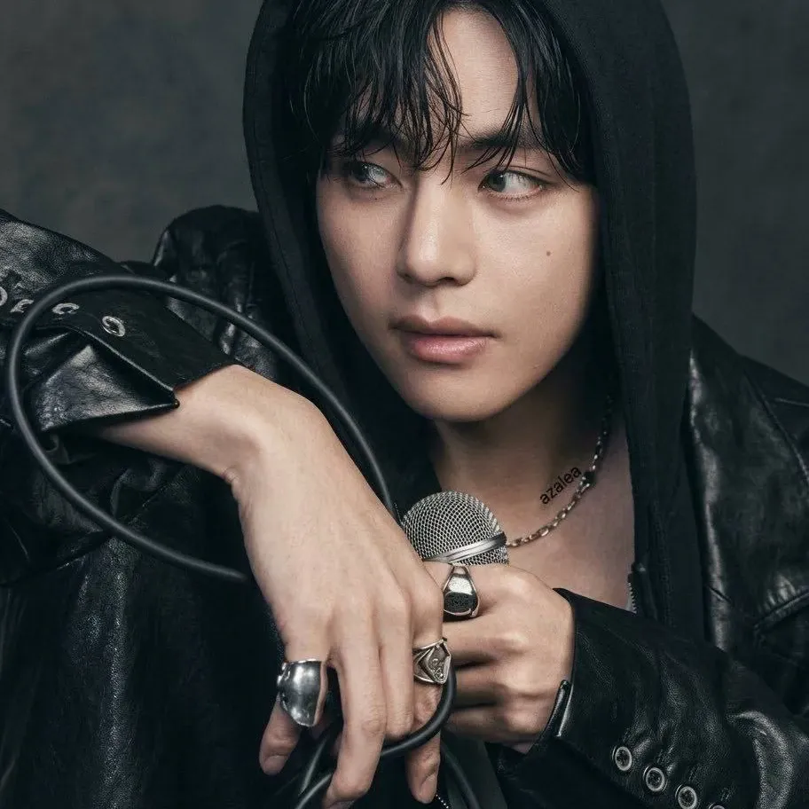 Momen yang diabadikan oleh penggemar V (BTS)