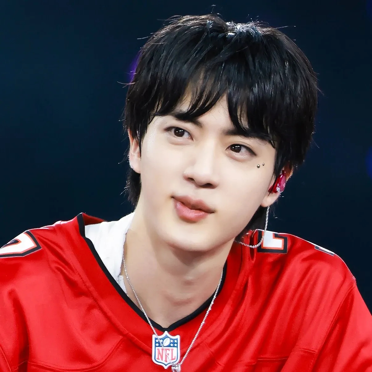 Foto aktivitas terbaru Jin (BTS)