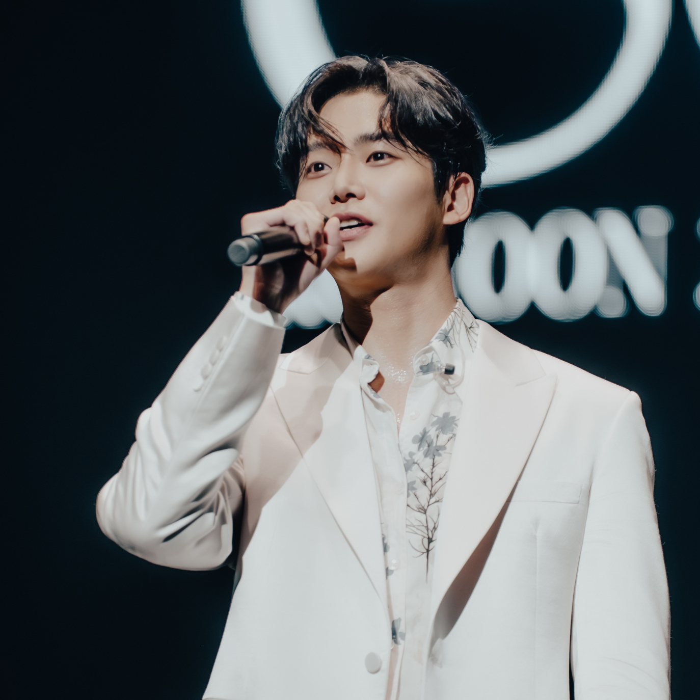 로운 팬이 찍은 순간