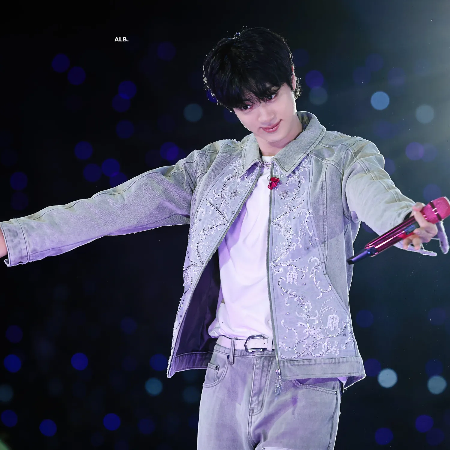 Behind-the-scenes cut of Jin (BTS)