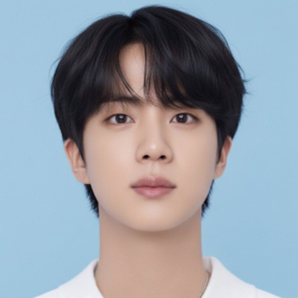 Momen yang diabadikan oleh penggemar Jin (BTS)