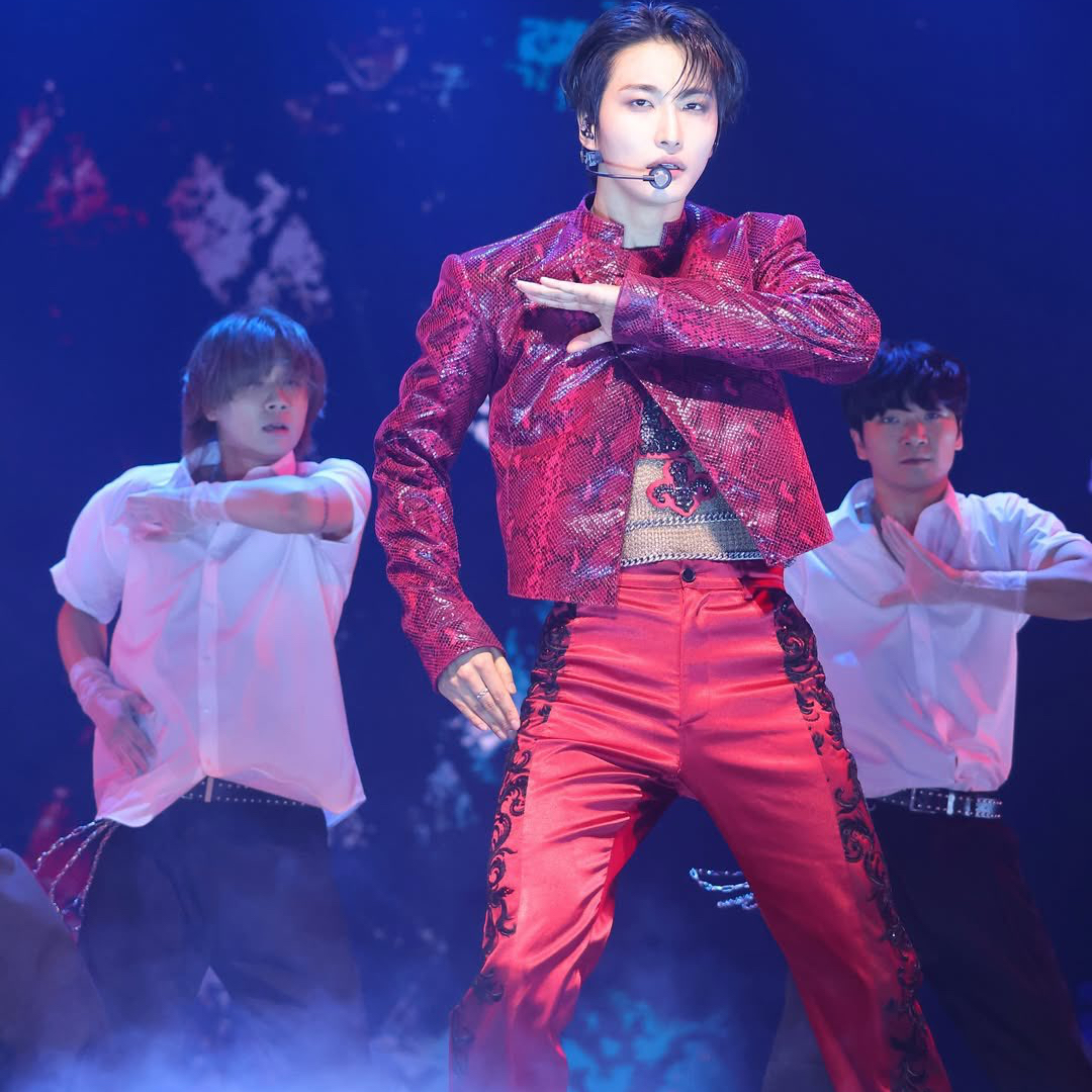 Momen yang diabadikan oleh penggemar ATEEZ
