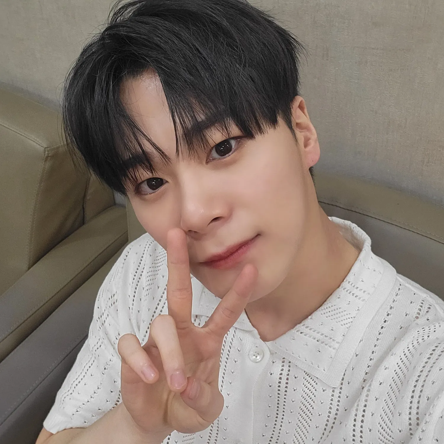 A moment captured by Moonbin (ASTRO)'s fan