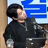 Behind-the-scenes cut of Hwang Chiyeol