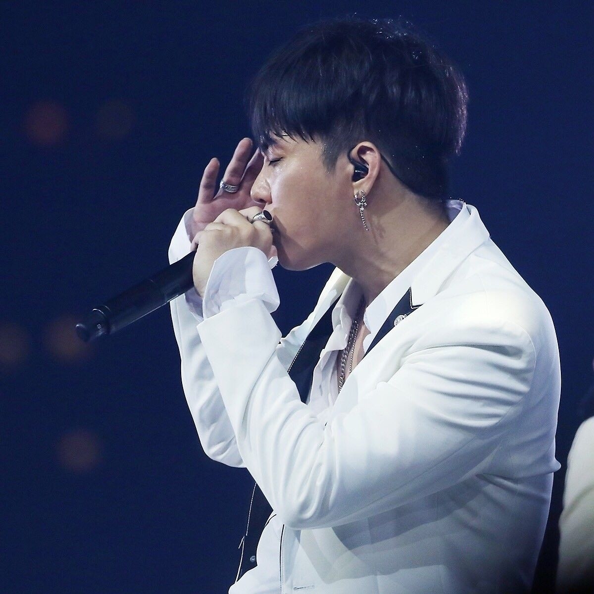 Latest photo of Eun Jiwon (SECHSKIES)