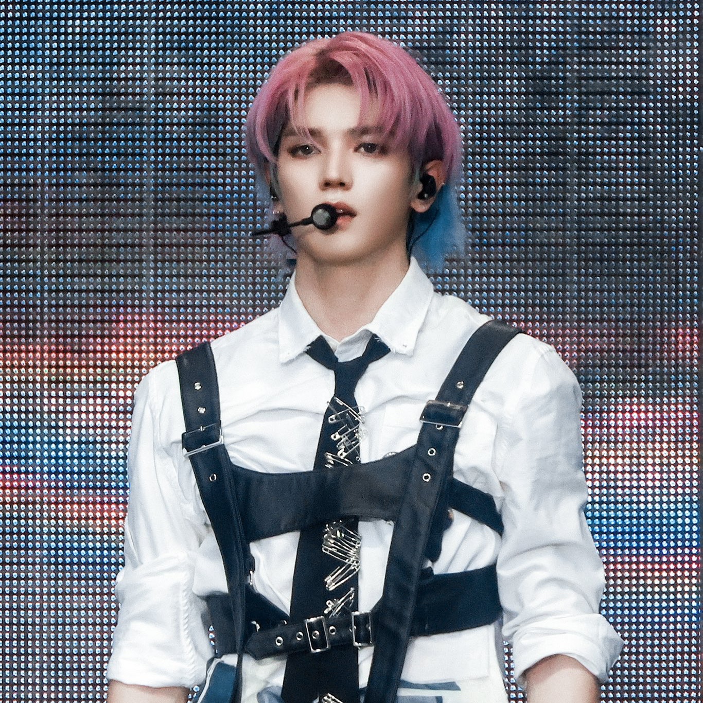 Behind-the-scenes cut of NCT