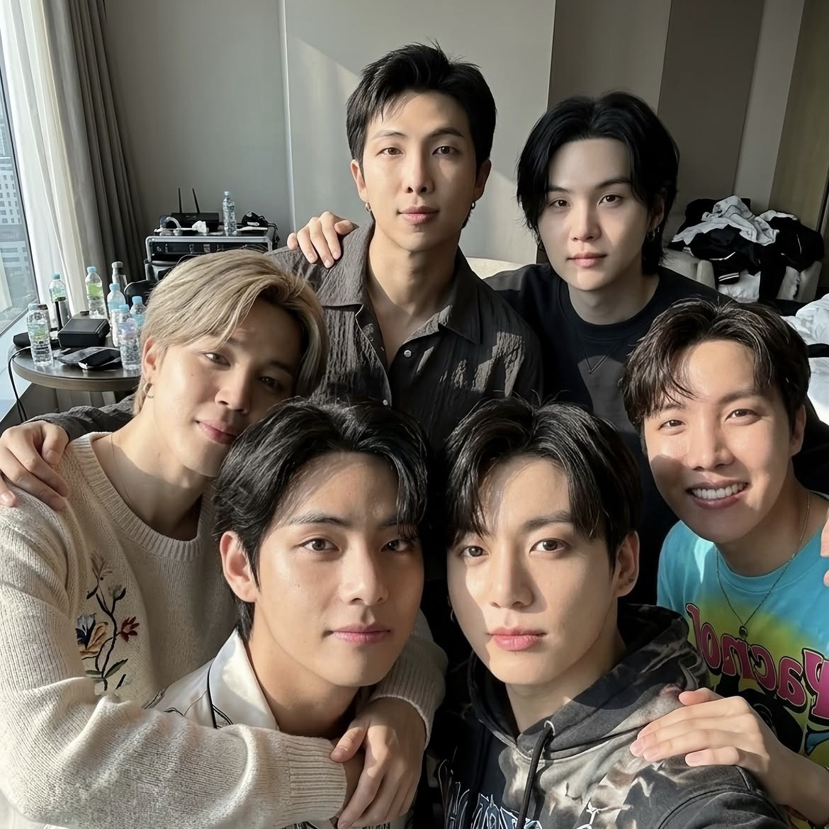Foto aktivitas terbaru BTS