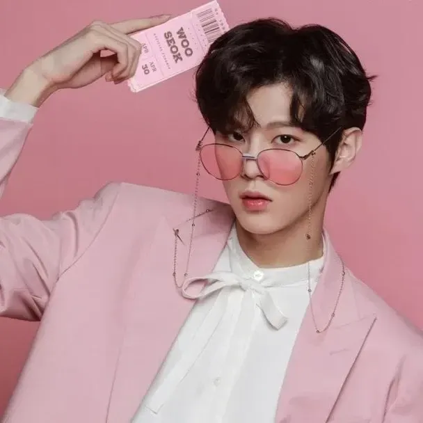 Latest photo of Kim Wooseok