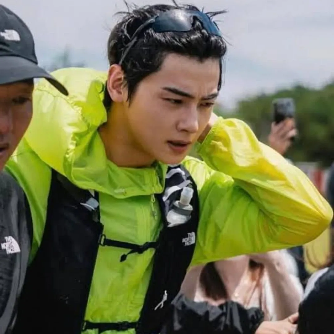 Recent activity shot of Eunwoo (ASTRO)