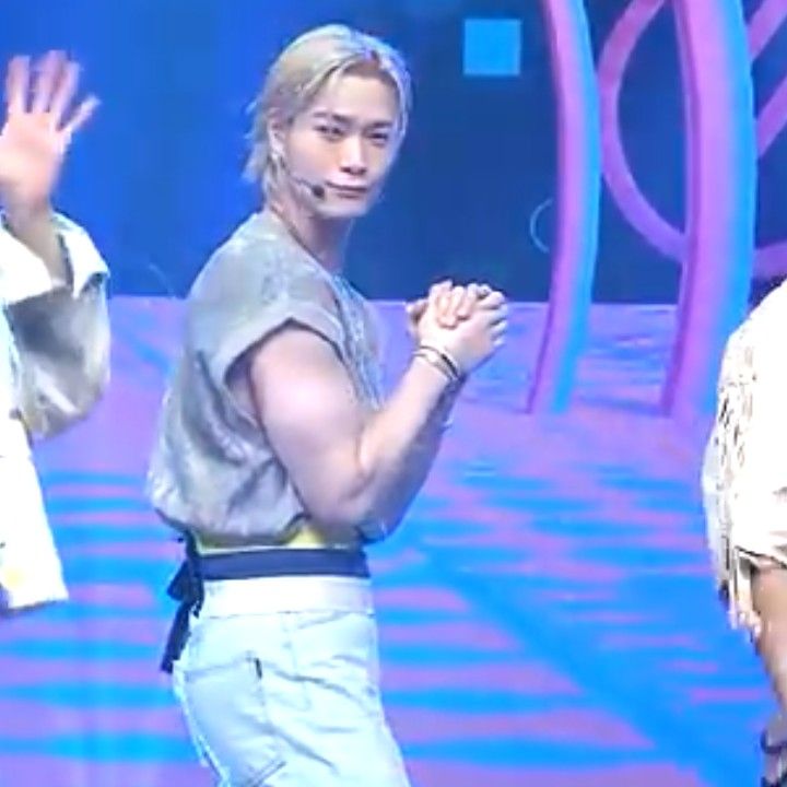 Latest photo of Moonbin (ASTRO)