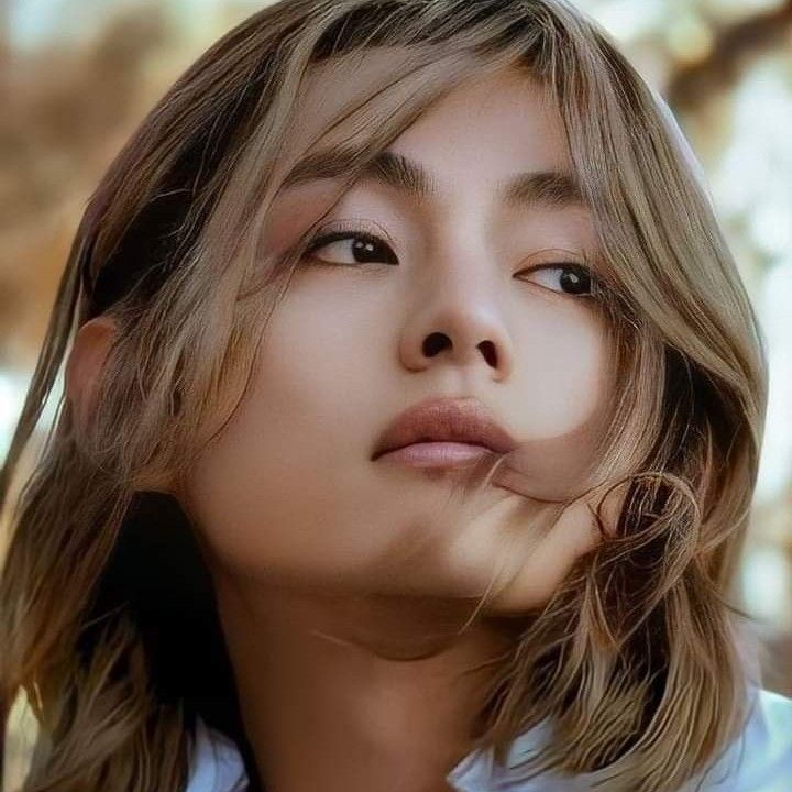 Foto terbaru V (BTS)