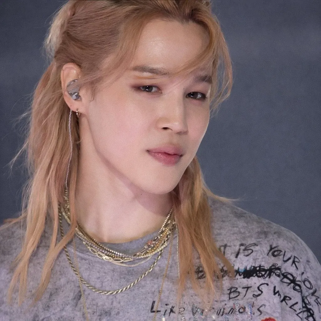 Foto aktivitas terbaru Jimin (BTS)
