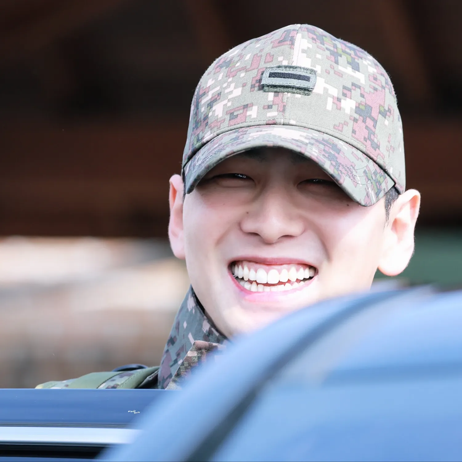 A moment captured by Baekho's fan