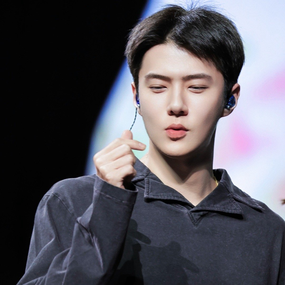 세훈 (EXO) 최근 활동샷