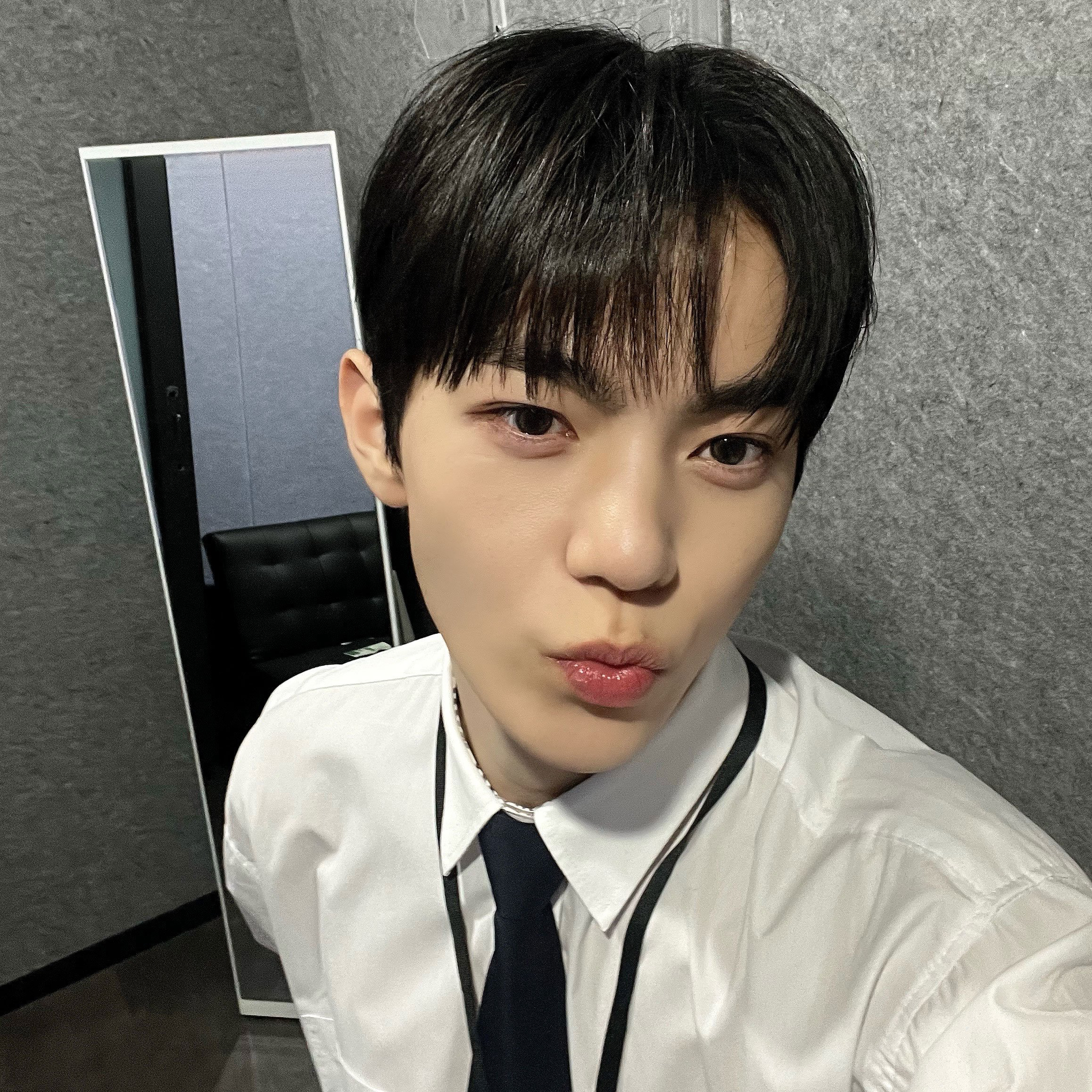 A moment captured by Donggyu (TUNEXX)'s fan