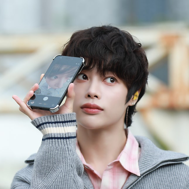 A moment captured by Hanbin (TEMPEST)'s fan