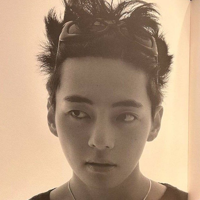 A moment captured by V (BTS)'s fan