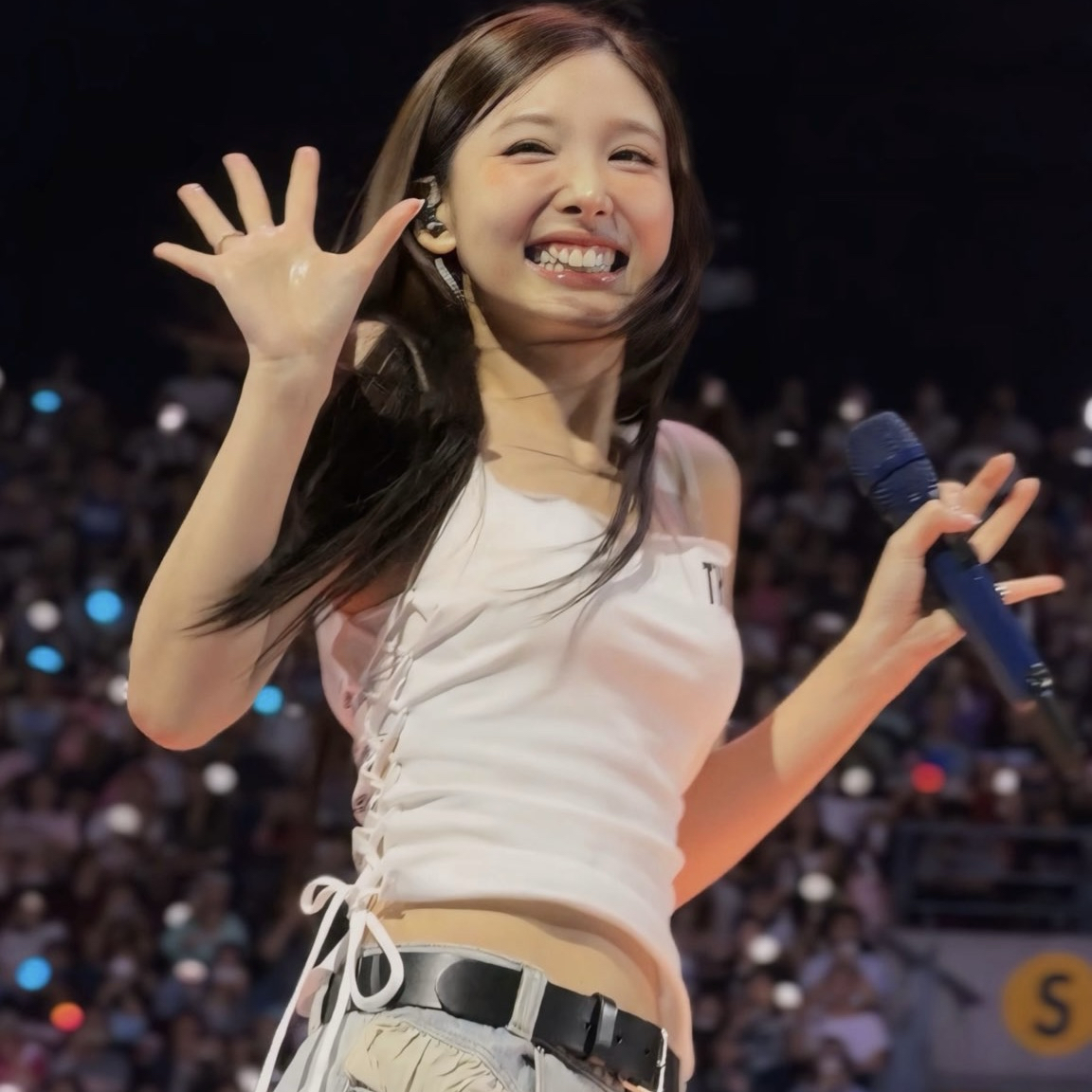 Foto terbaru Nayeon (TWICE)