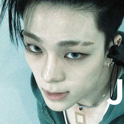 Latest photo of Kim Junmin (WHIB)