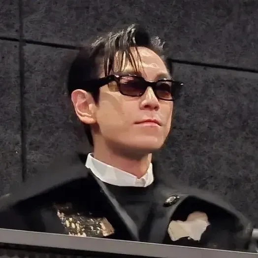 T.O.P의 비하인드 컷