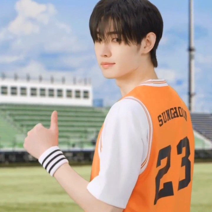 성훈 (ENHYPEN)의 최신 사진