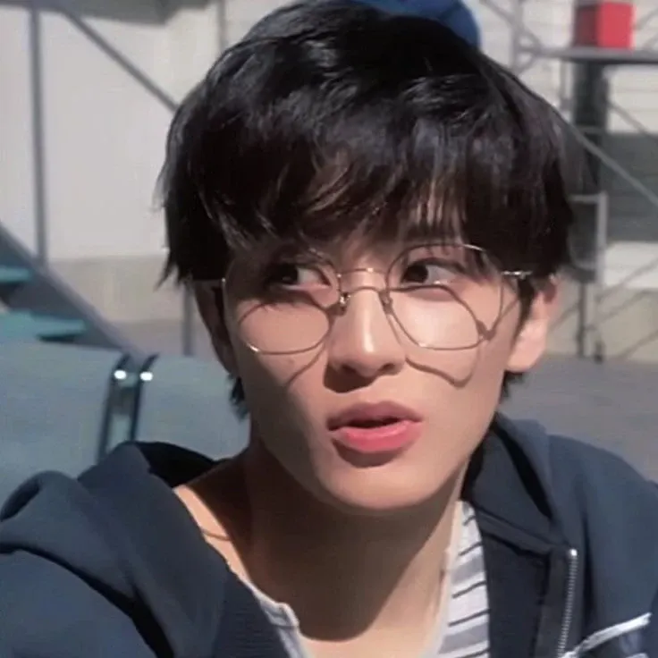 Latest photo of Mark (NCT 127, NCT DREAM)