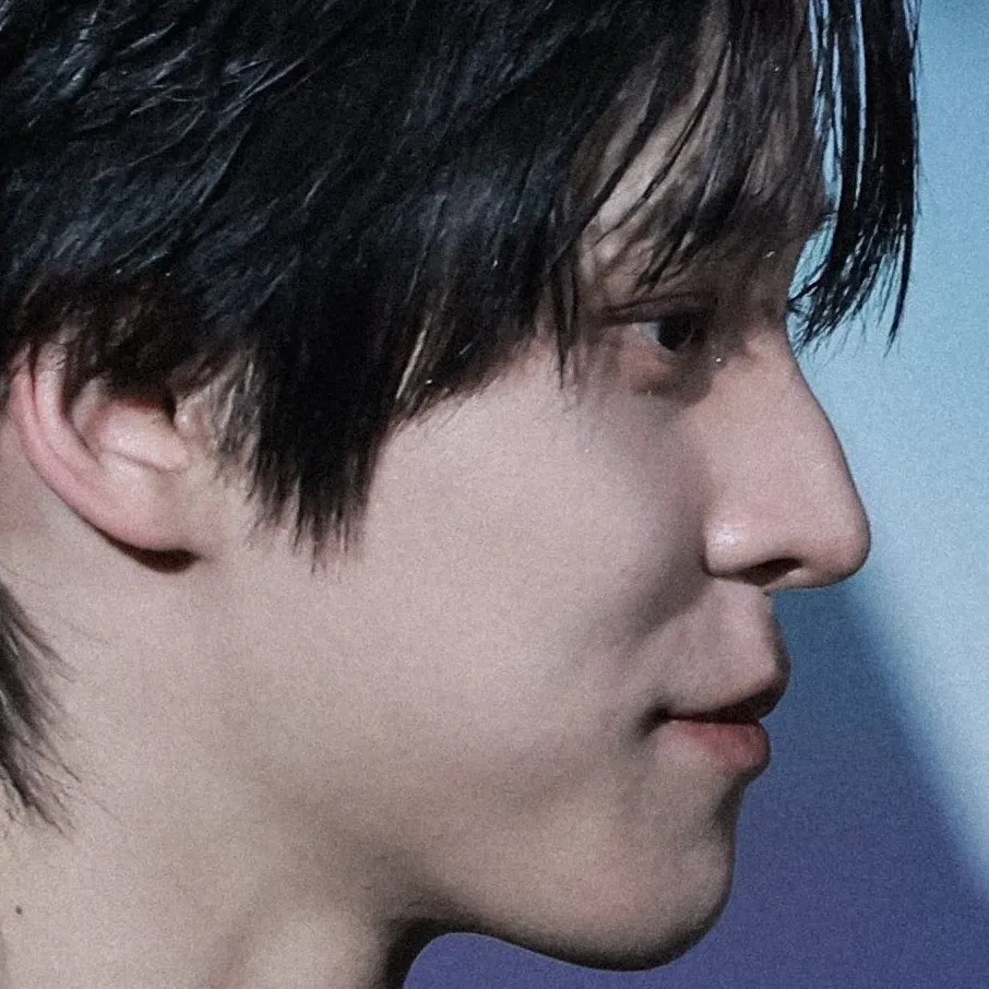 Behind-the-scenes cut of Yunho (ATEEZ)