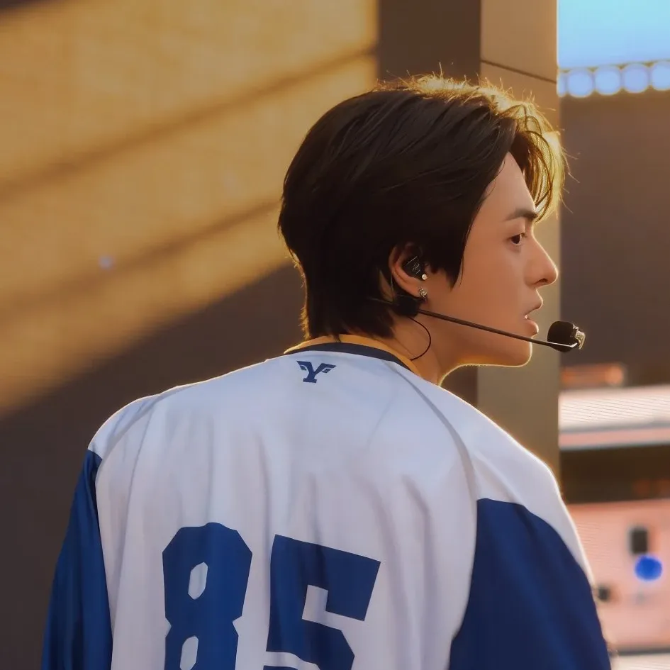 Recent activity shot of Lee Leo (ALPHA DRIVE ONE)