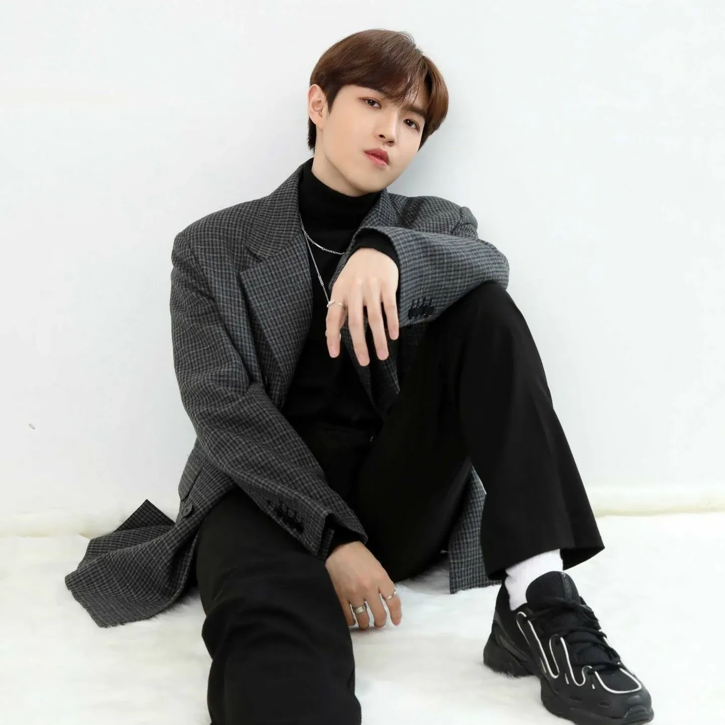 Behind-the-scenes cut of Kim Jaehwan