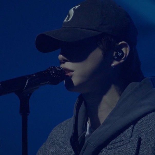 A moment captured by Kang Daniel's fan