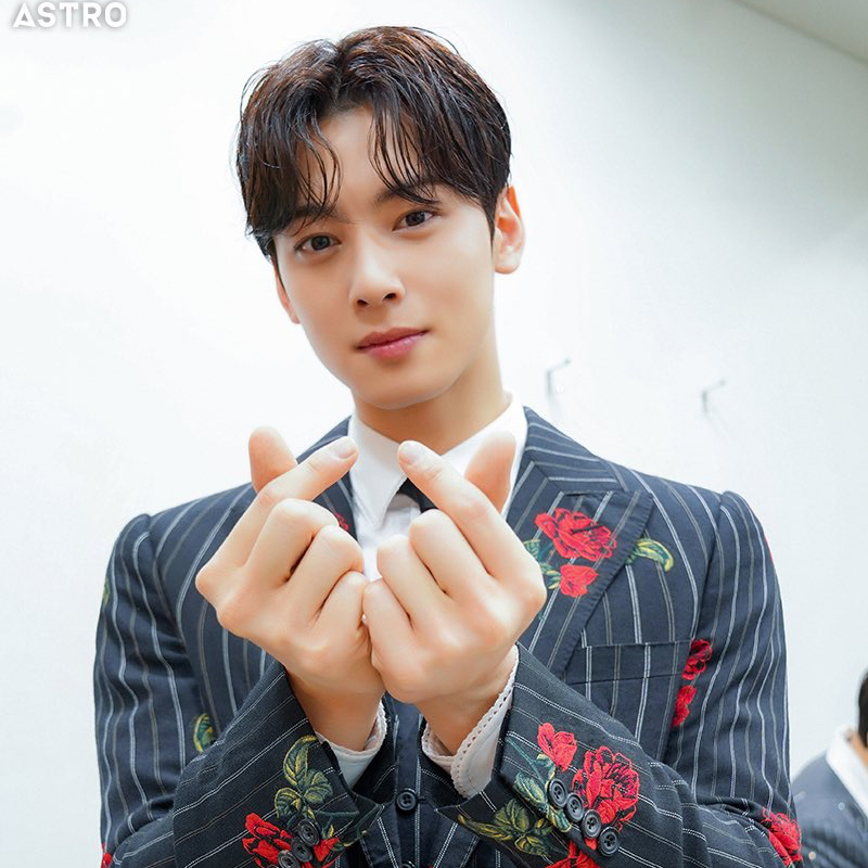 아스트로의 비하인드 컷