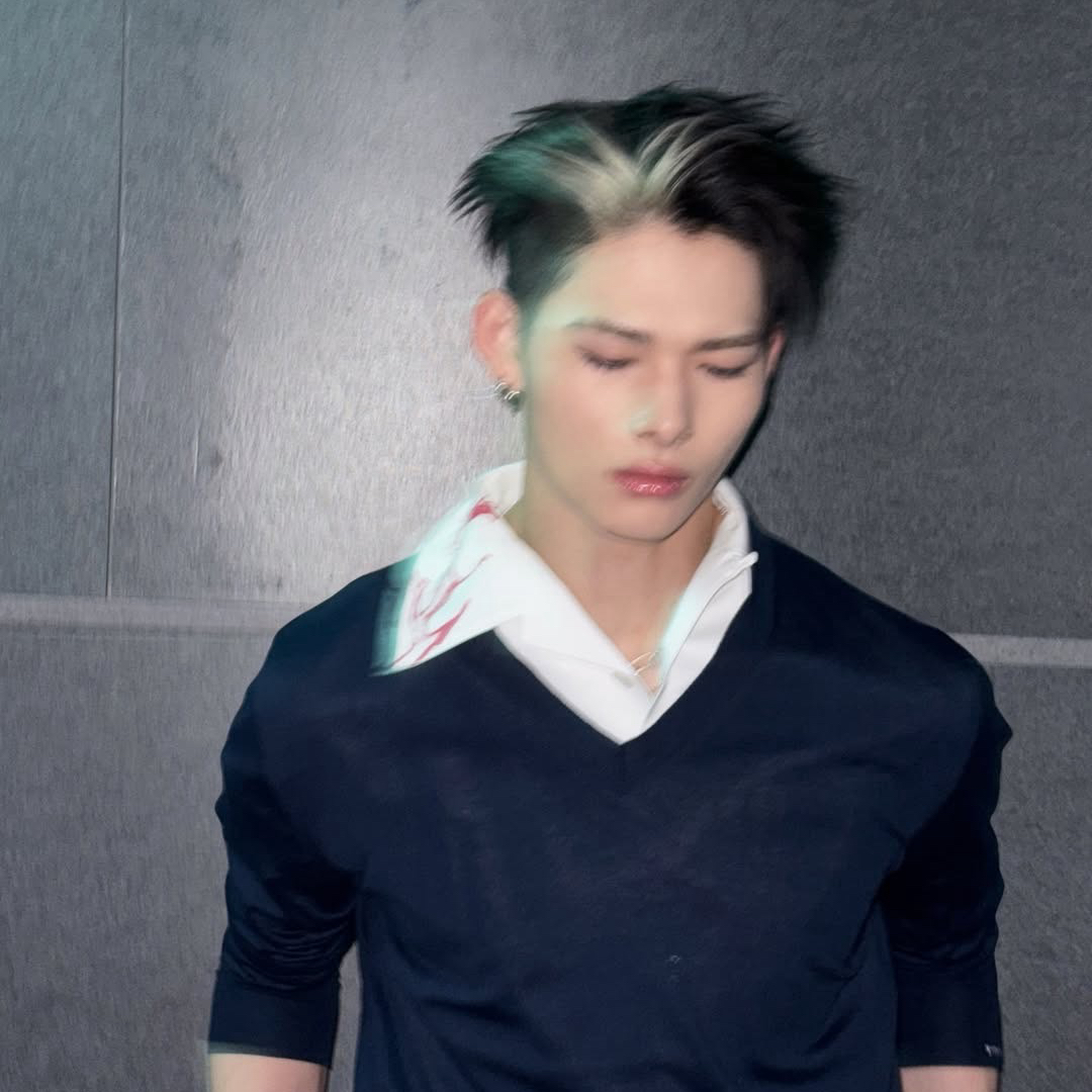 NI-KI (ENHYPEN)的幕后花絮