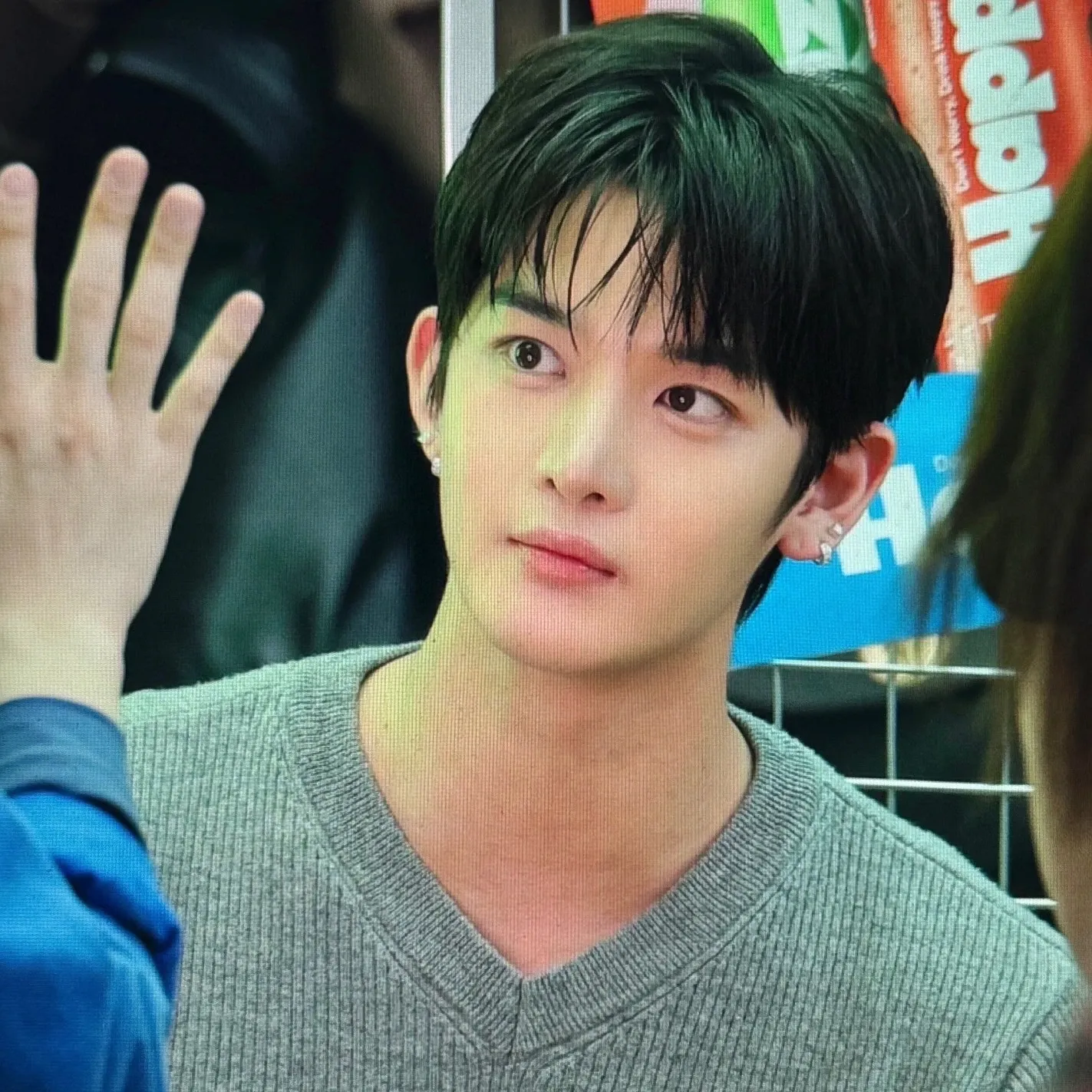 裴珍映的最新照片