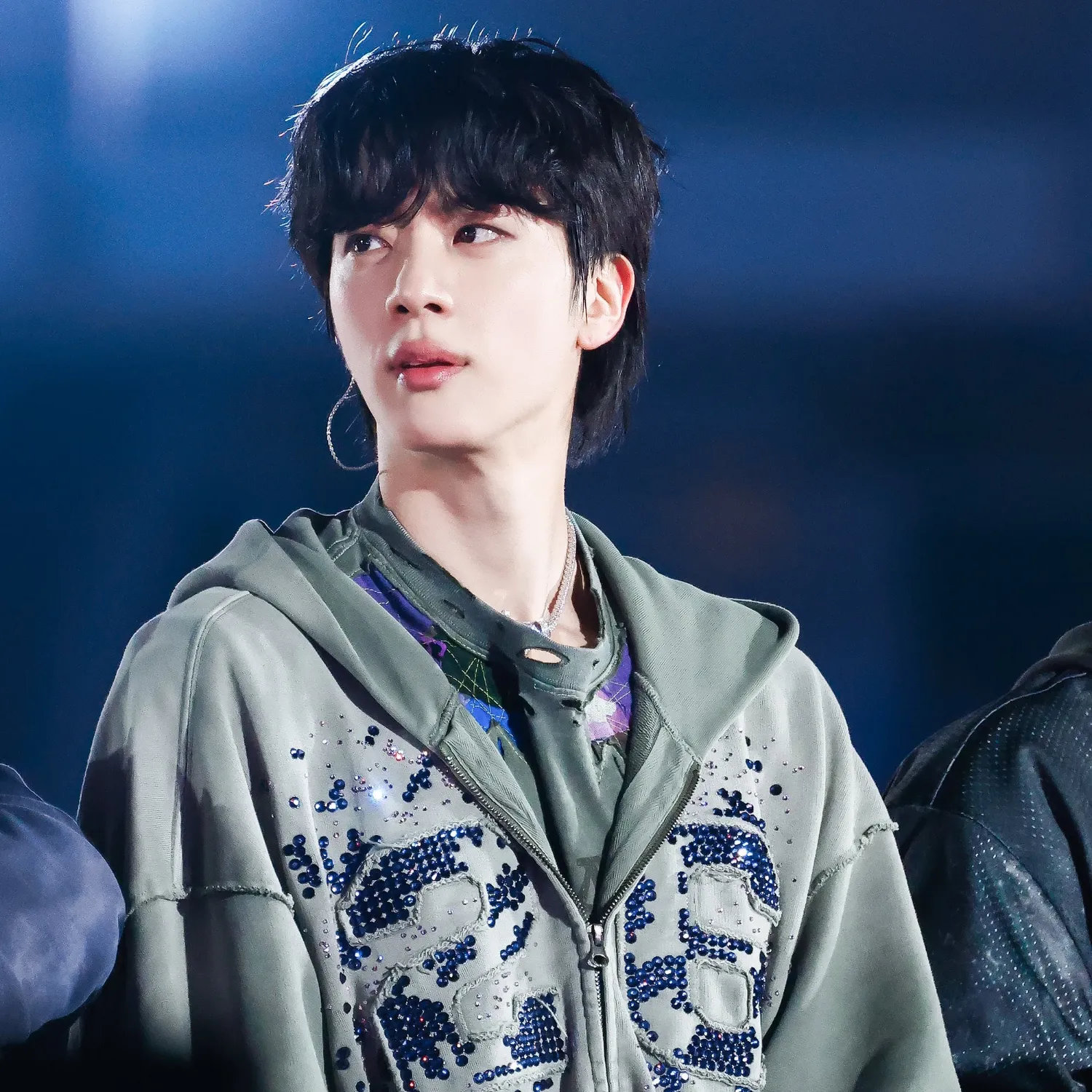 Foto aktivitas terbaru Jin (BTS)