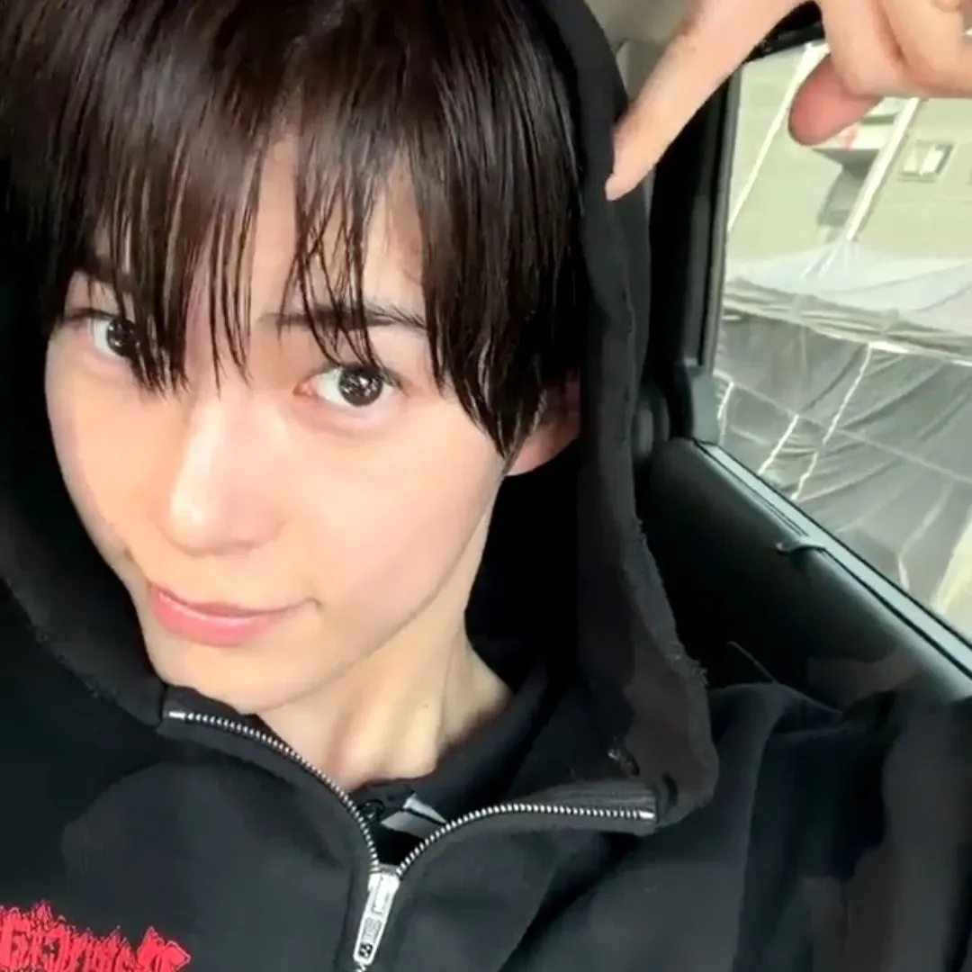 成韩彬 (ZEROBASEONE)的最新照片