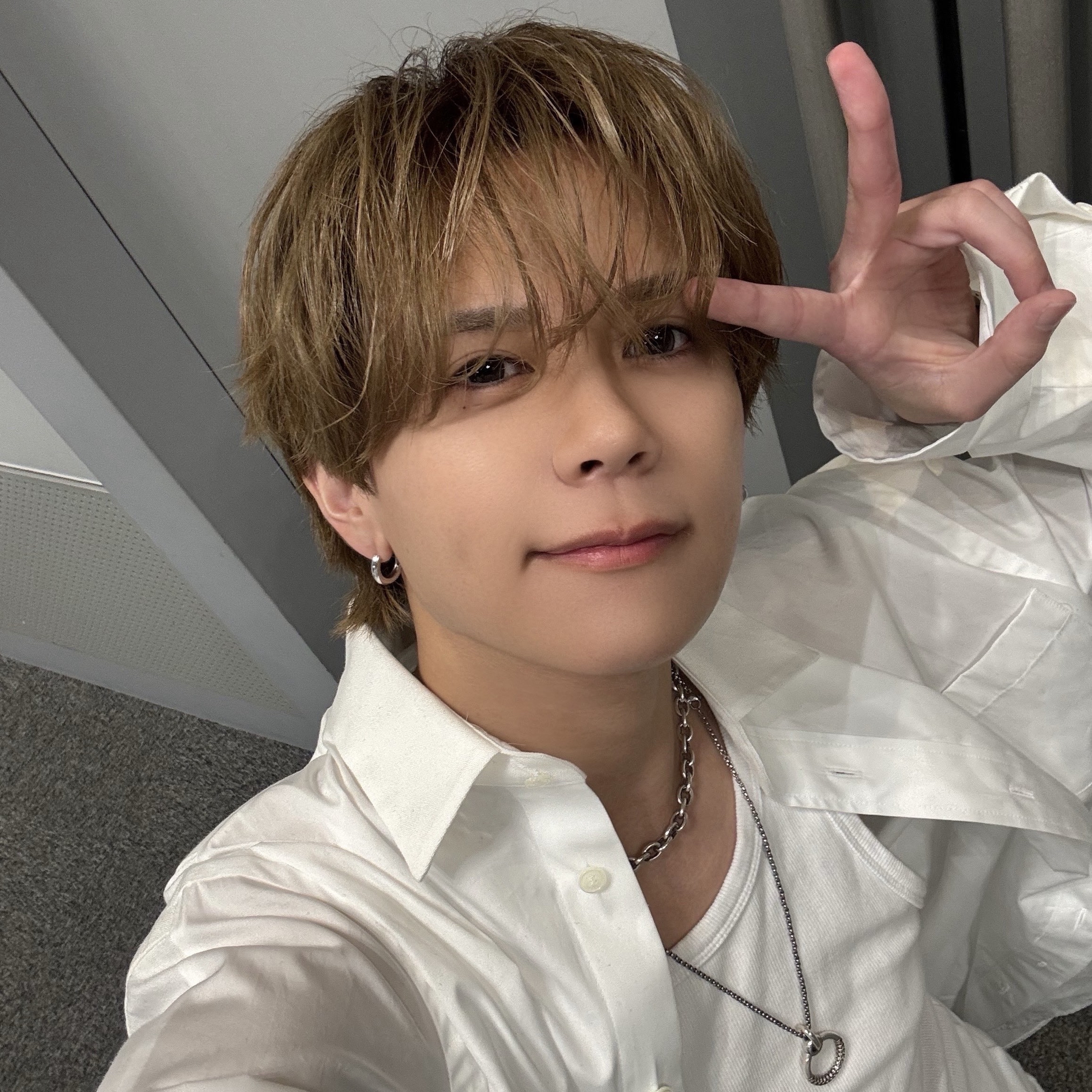 Recent activity shot of Fujimaki Kyosuke (INI)