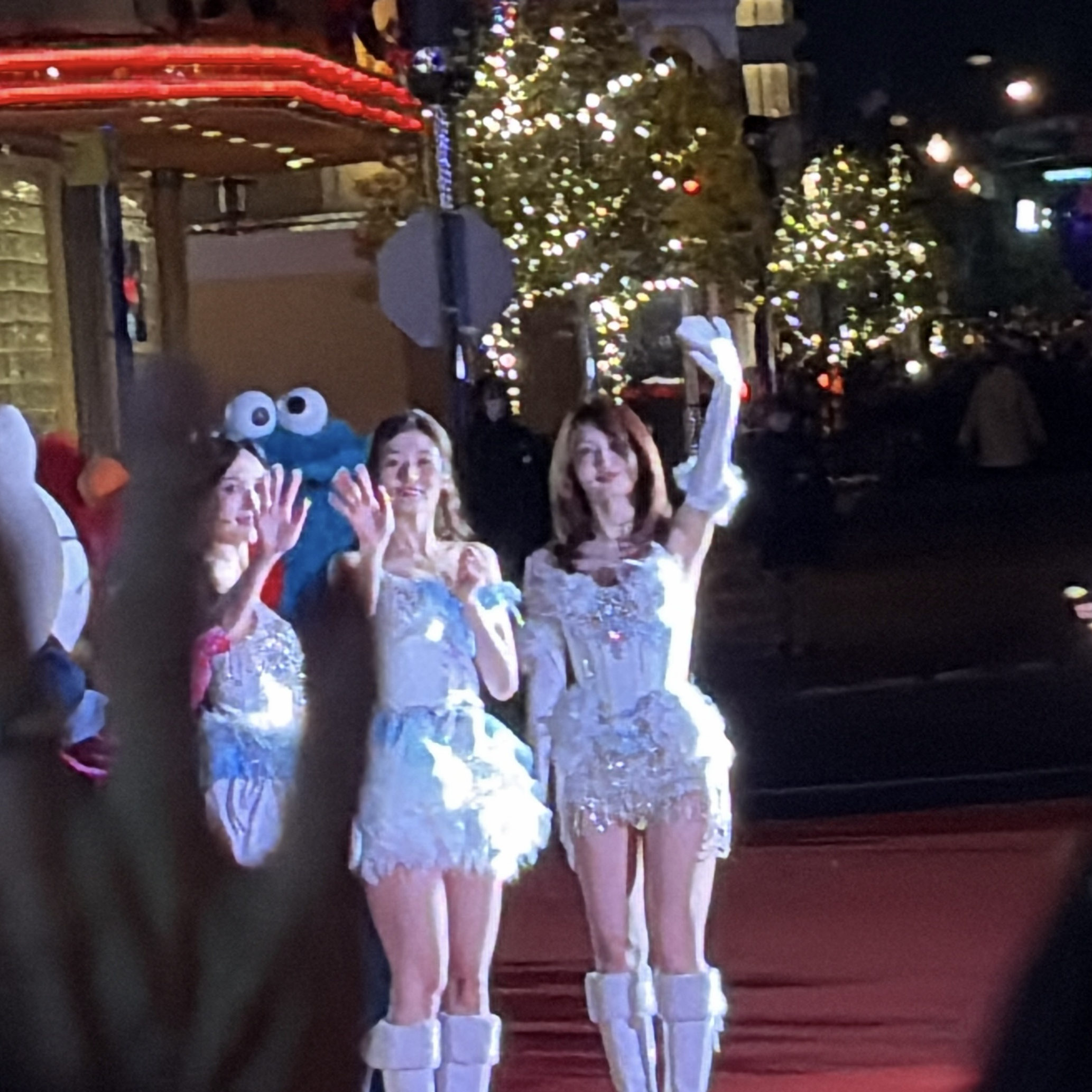 Momo (TWICE)的幕後花絮