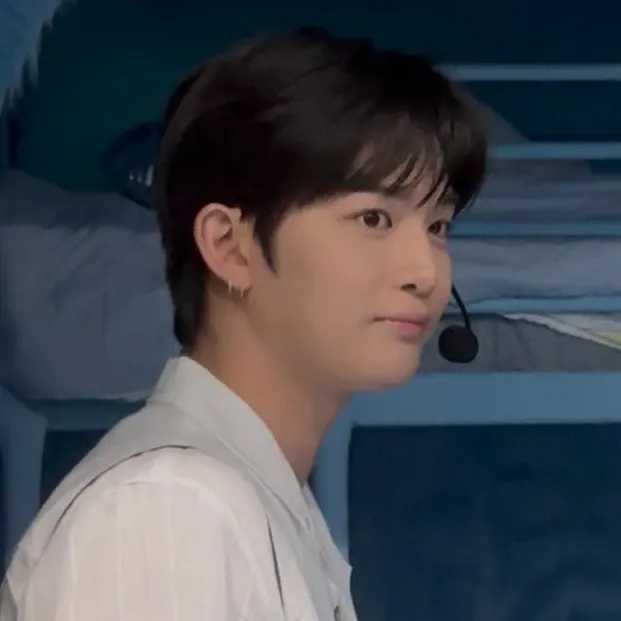 Recent activity shot of Bae Jinyoung
