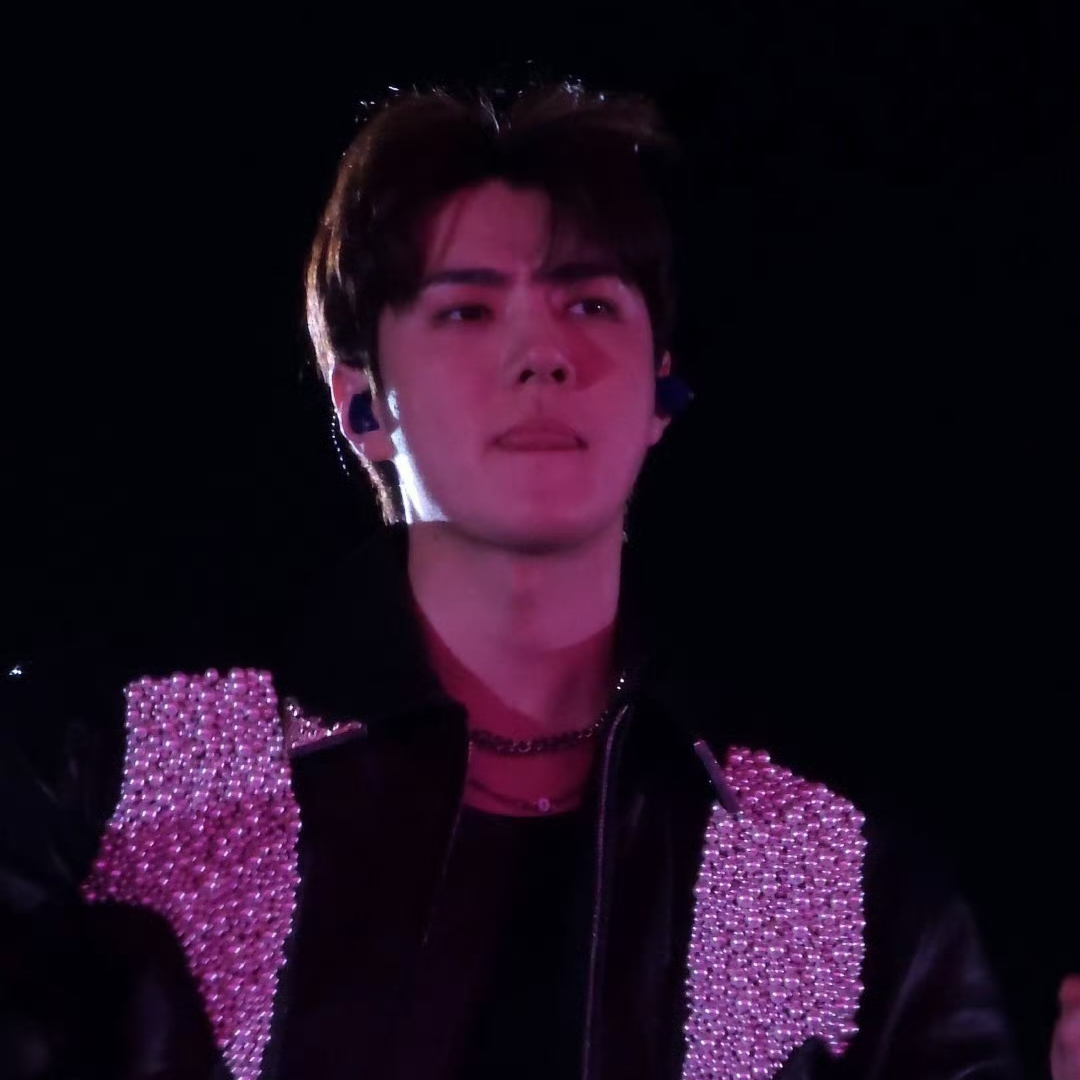 Behind-the-scenes cut of Sehun (EXO)